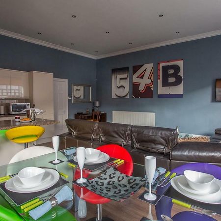 Most Central Luxury Apartment - Sleeps 4 & Free Parking! Chester Exterior foto