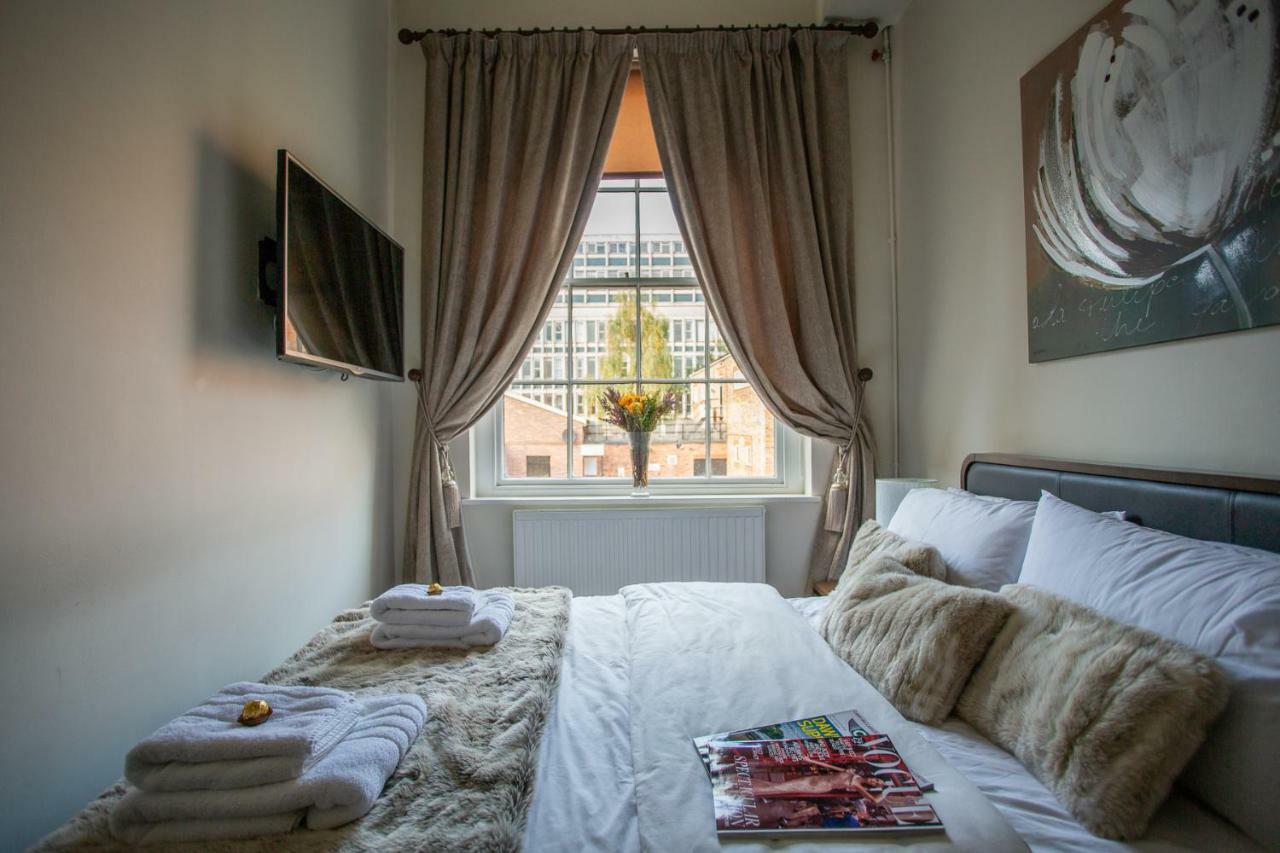 Most Central Luxury Apartment - Sleeps 4 & Free Parking! Chester Exterior foto